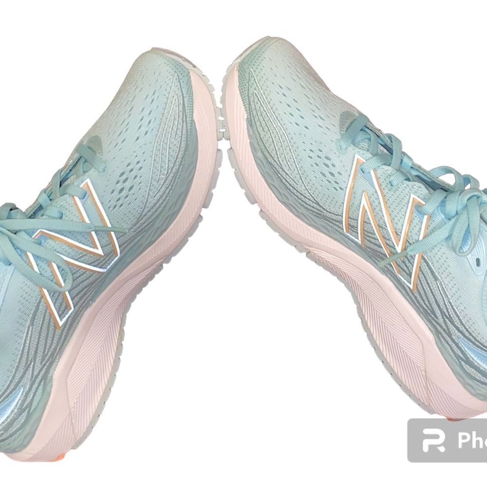 New Balance Women’s Fresh Foam X860 V12 Running Shoes